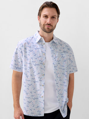 Camisa de verano con estampado elegante