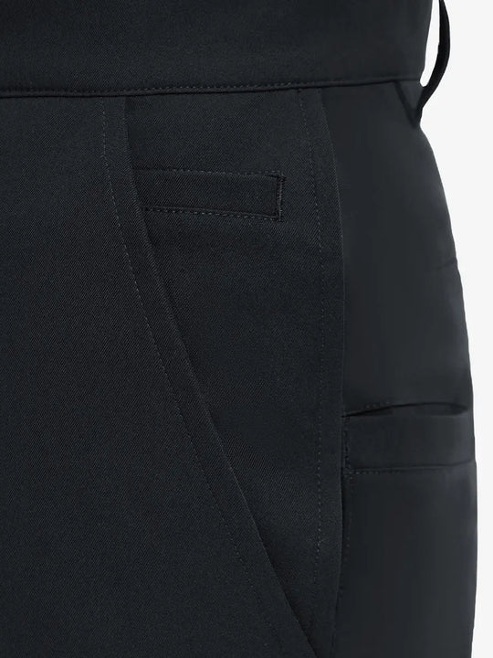 Back pocket detail of Water Repellent 8 Pockets Pants in BLACK，showcasing pocket functionality.